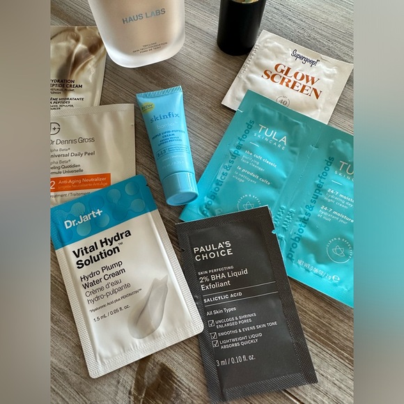 Haus Labs Foundation - Picture 7 of 8